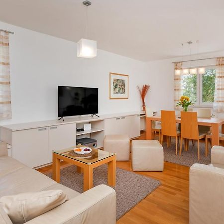 Comfortable Apartment Laura Lapad With Garage Dubrovnik Kültér fotó