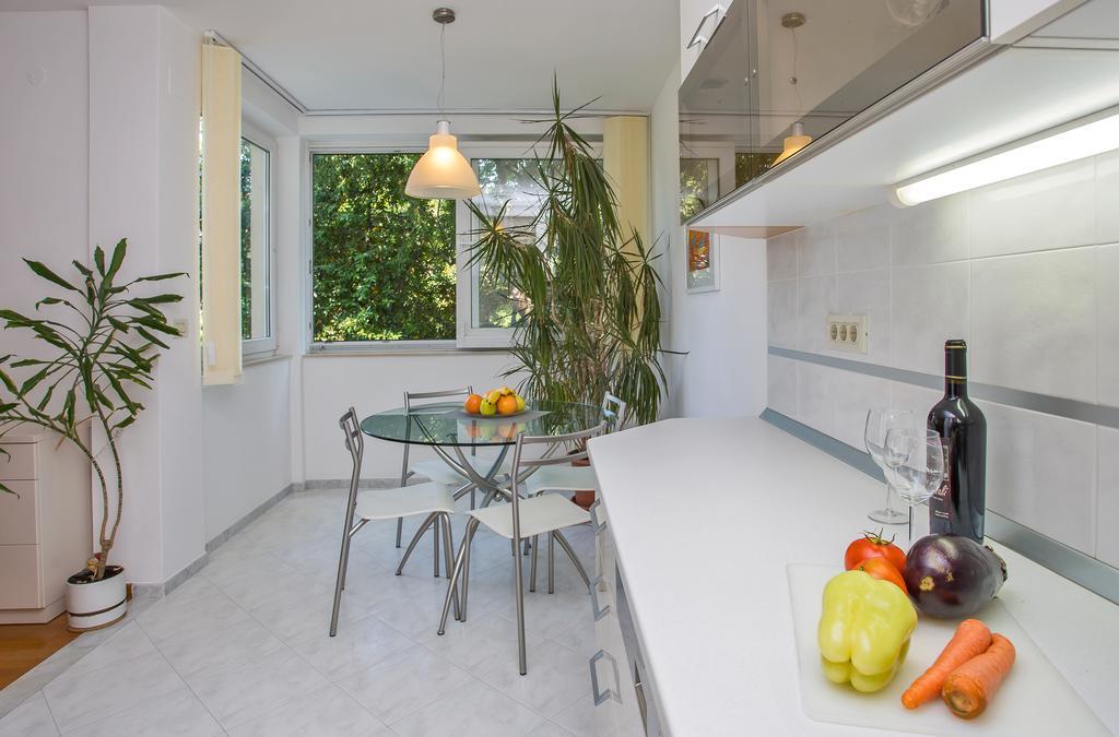 Comfortable Apartment Laura Lapad With Garage Dubrovnik Kültér fotó
