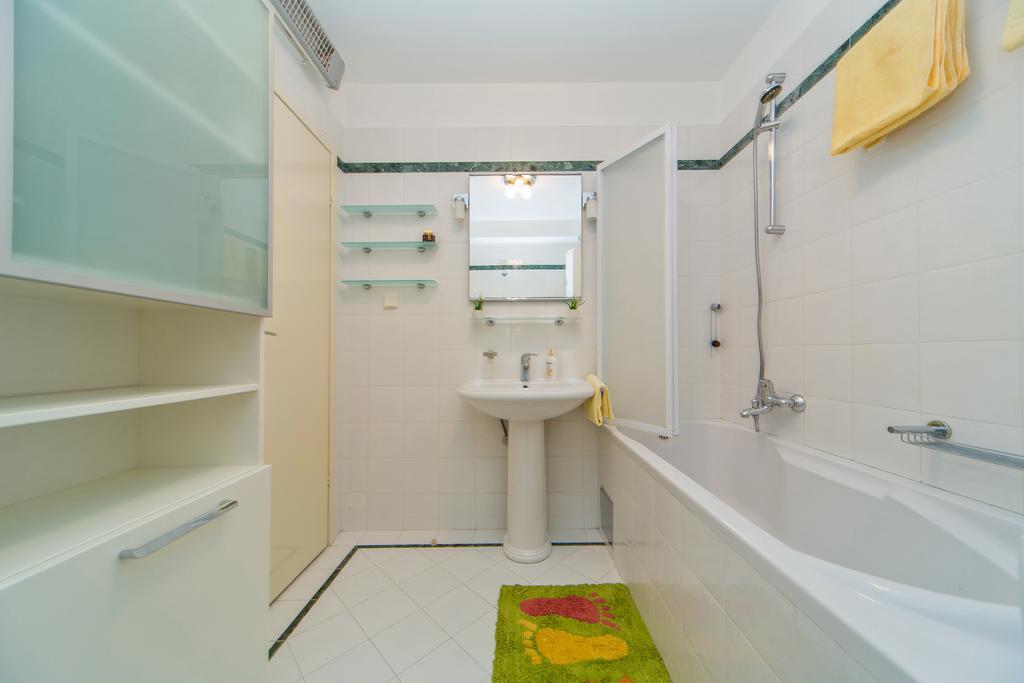 Comfortable Apartment Laura Lapad With Garage Dubrovnik Kültér fotó